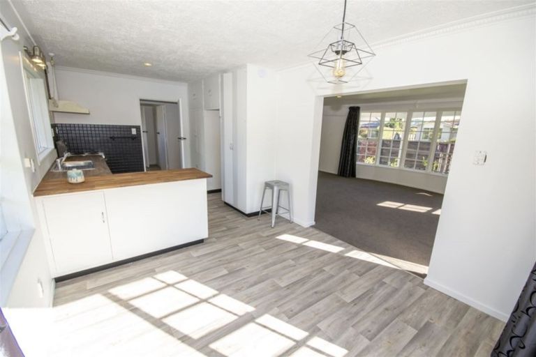 Photo of property in 8 Gibbs Drive, Woodend, 7610