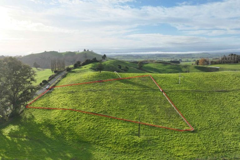 Photo of property in 228 Waimanu Road, Pukeatua, 3880