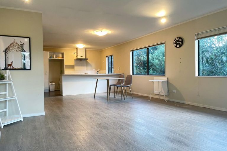 Photo of property in 168 Verbena Road, Birkdale, Auckland, 0626