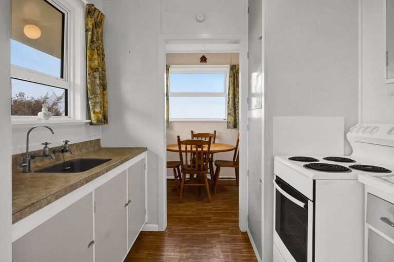 Photo of property in 82 Puriri Street, Hawera, 4610