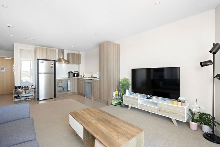 Photo of property in 604/27 Don Mckinnon Drive, Albany, Auckland, 0632