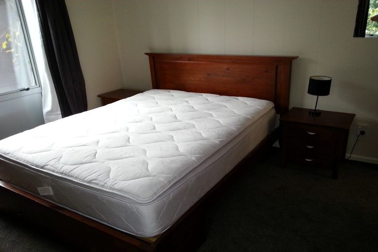 Photo of property in 1/137 Holly Road, St Albans, Christchurch, 8014