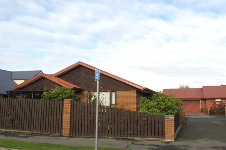 Photo of property in 17c Leander Street, Northcote, Christchurch, 8052