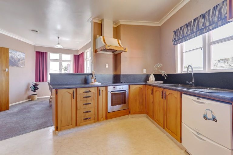 Photo of property in 44 Hadfield Crescent, College Estate, Whanganui, 4500