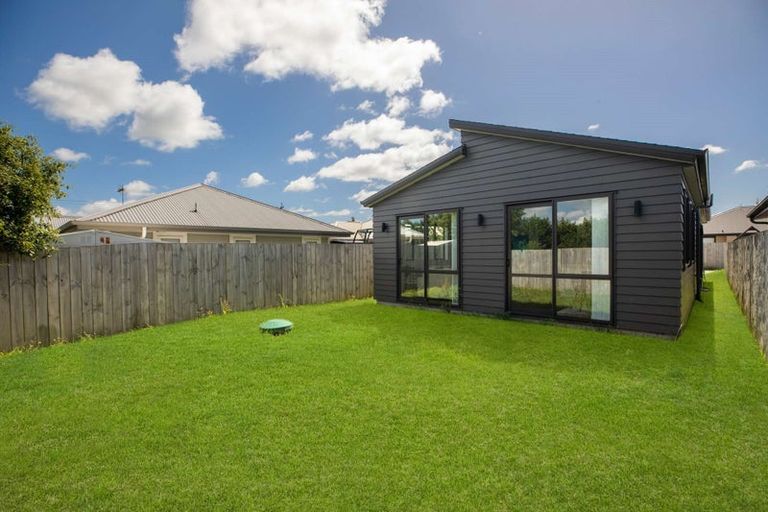 Photo of property in 7 O Ruamano Crescent, Pukekohe, 2120