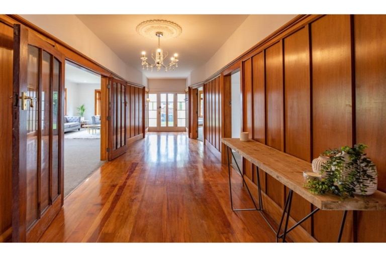 Photo of property in 120 Warrington Street, Mairehau, Christchurch, 8013