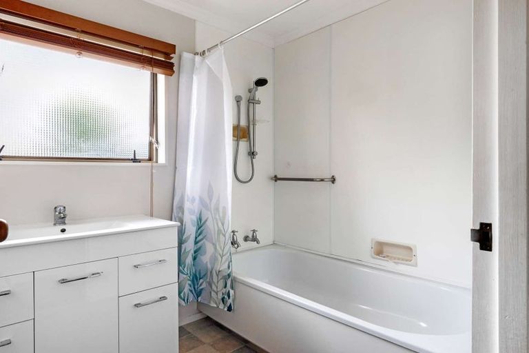 Photo of property in 9a Gibson Street, Aramoho, Whanganui, 4500