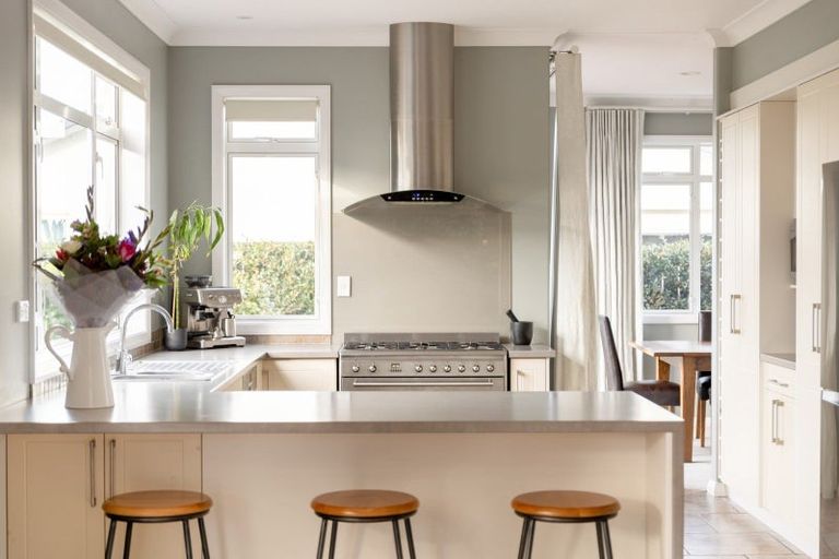 Photo of property in 18 Hansard Place, Bethlehem, Tauranga, 3110