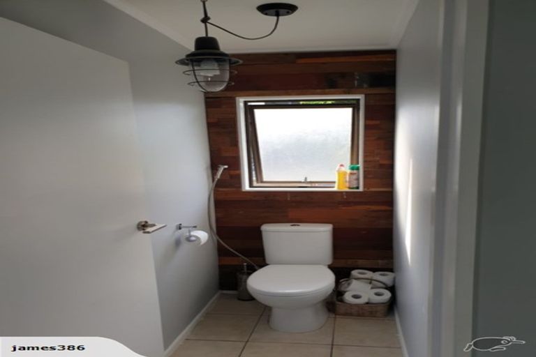 Photo of property in 1/35 St Leonards Road, Kelston, Auckland, 0602