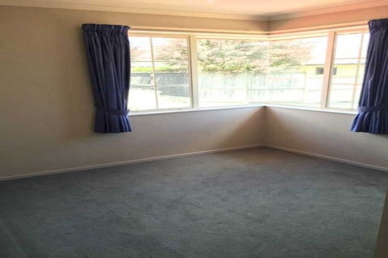 Photo of property in 12 Merlin Close, Huntington, Hamilton, 3210