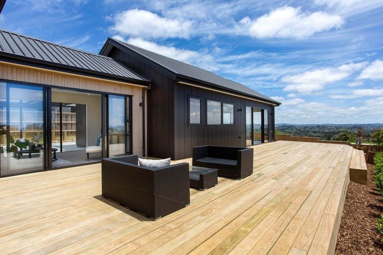 Photo of property in 25 Anehana Place, Stanmore Bay, Whangaparaoa, 0932