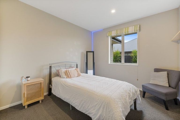 Photo of property in 15 Melville Crescent, Rolleston, 7614