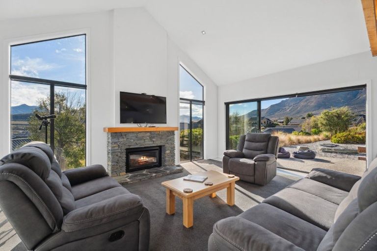 Photo of property in 15 Mckellar Drive, Jacks Point, Queenstown, 9371
