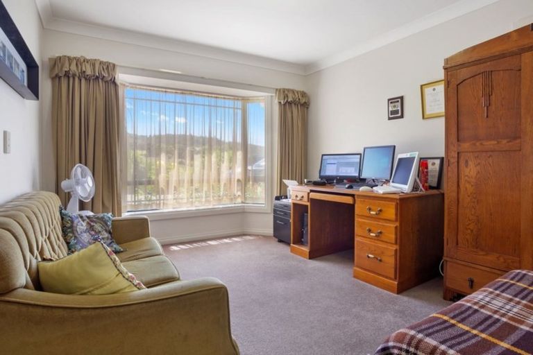 Photo of property in 11 Ohuka Place, Whitianga, 3510