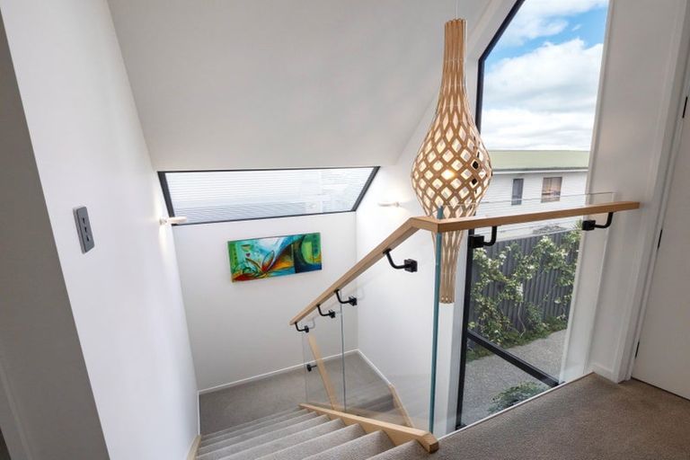 Photo of property in 35a Pitau Road, Mount Maunganui, 3116