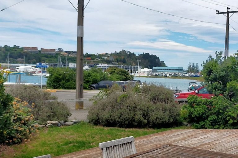 Photo of property in 16 Meeanee Quay, Westshore, Napier, 4110
