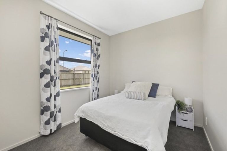 Photo of property in 32 Navy Loop, Rolleston, 7614