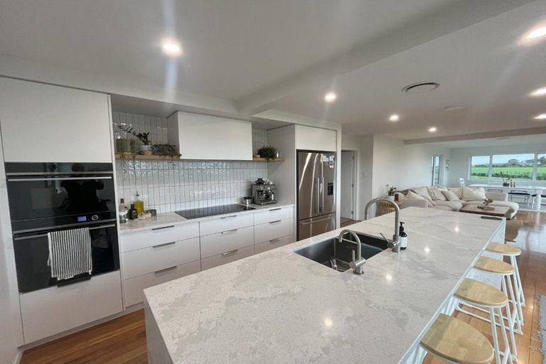 Photo of property in 29 Matarikoriko Road, Brixton, Waitara, 4382