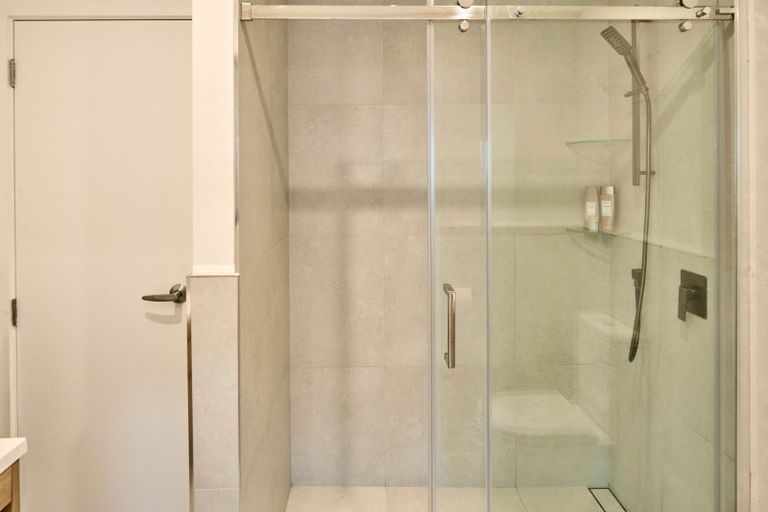 Photo of property in 443 The Esplanade, Island Bay, Wellington, 6023