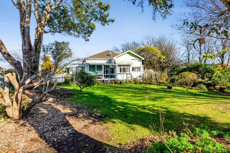 Photo of property in 10 Miro Street, Inglewood, 4330