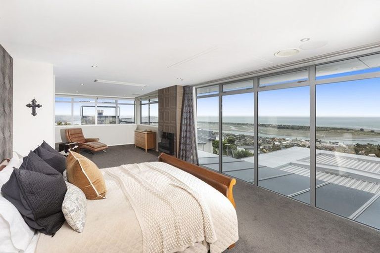 Photo of property in 101 Glenstrae Road, Redcliffs, Christchurch, 8081