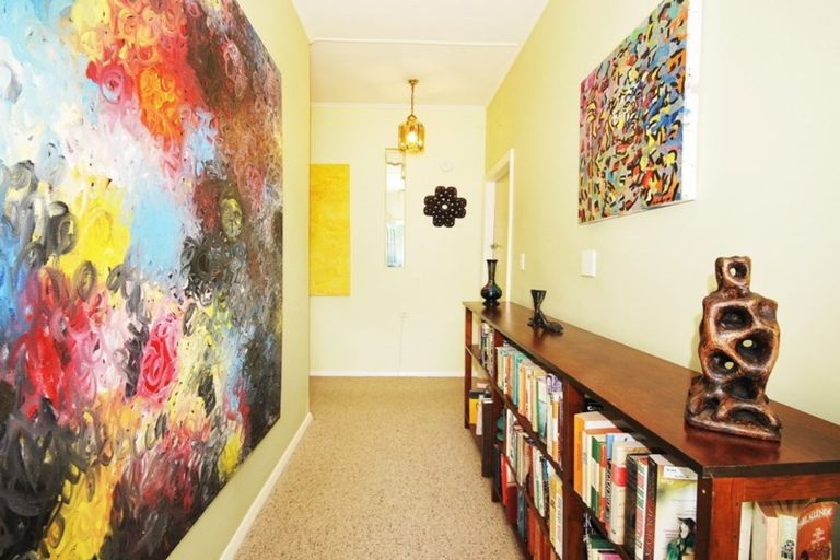 Photo of property in 30 Kuratawhiti Street, Greytown, 5712