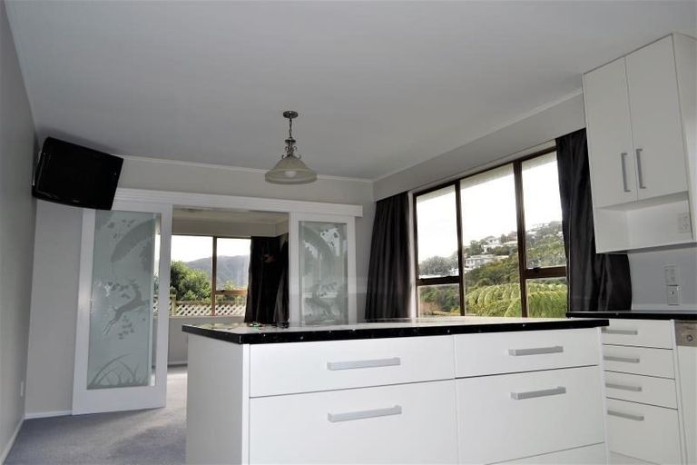 Photo of property in 136 Curtis Street, Northland, Wellington, 6012