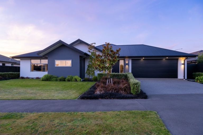 Photo of property in 8 Whincops Road, Halswell, Christchurch, 8025