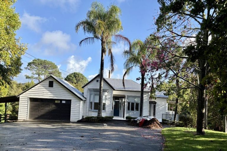 Photo of property in 300 Paremoremo Road, Paremoremo, Auckland, 0632