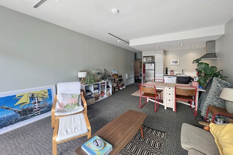 Photo of property in Revolucion Apartments, 301e/28 Torrens Terrace, Mount Cook, Wellington, 6011