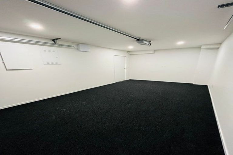 Photo of property in 10a Benton Place, Manurewa, Auckland, 2102