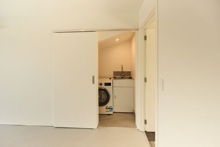 Photo of property in 14 Te Puketoka Lane, Mangere, 2022