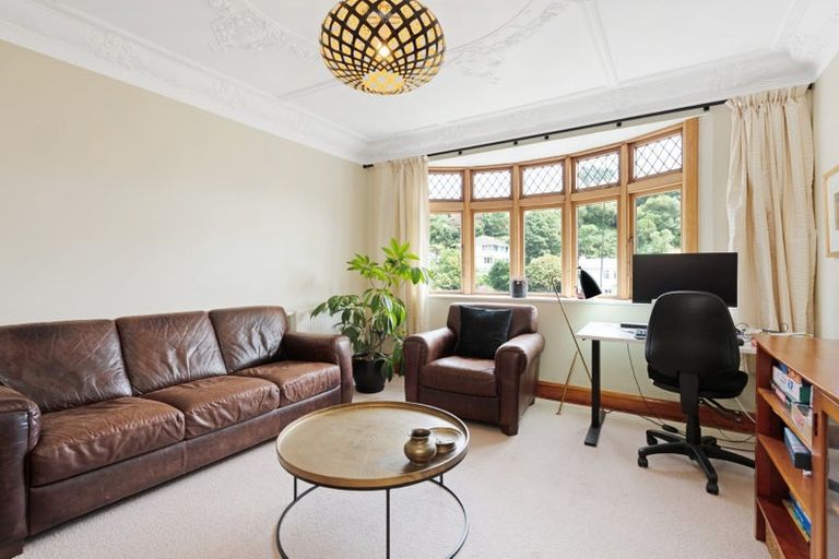 Photo of property in 2 Highland Crescent, Wadestown, Wellington, 6012