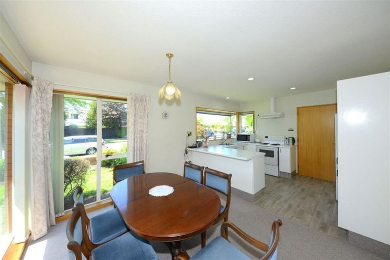 Photo of property in 1/43 Kedleston Drive, Avonhead, Christchurch, 8042