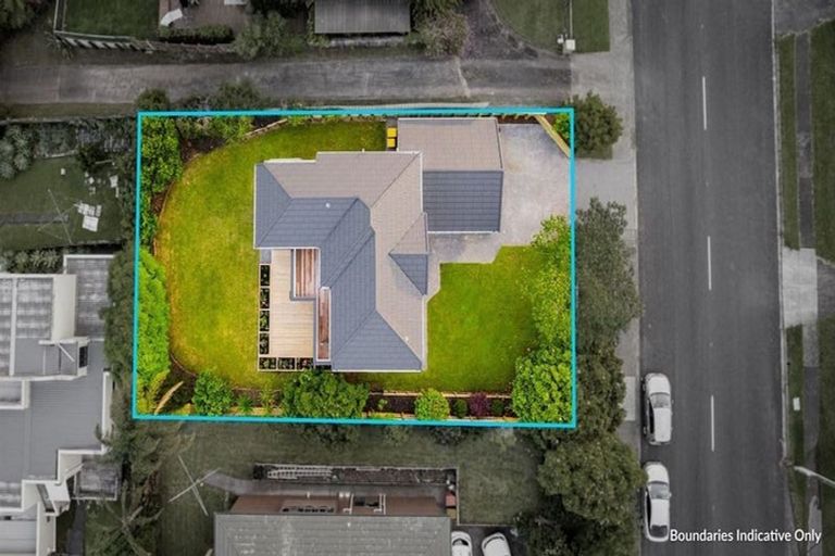 Photo of property in 151 Colwill Road, Massey, Auckland, 0614