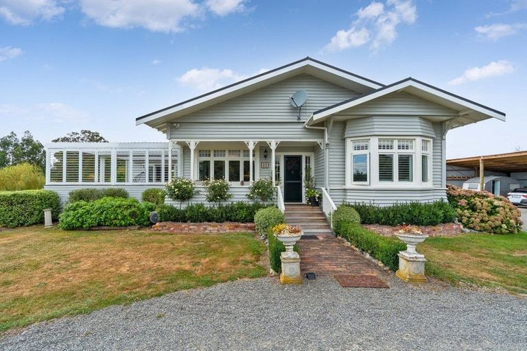 Photo of property in 11 Campbell Drive, Martinborough, 5711
