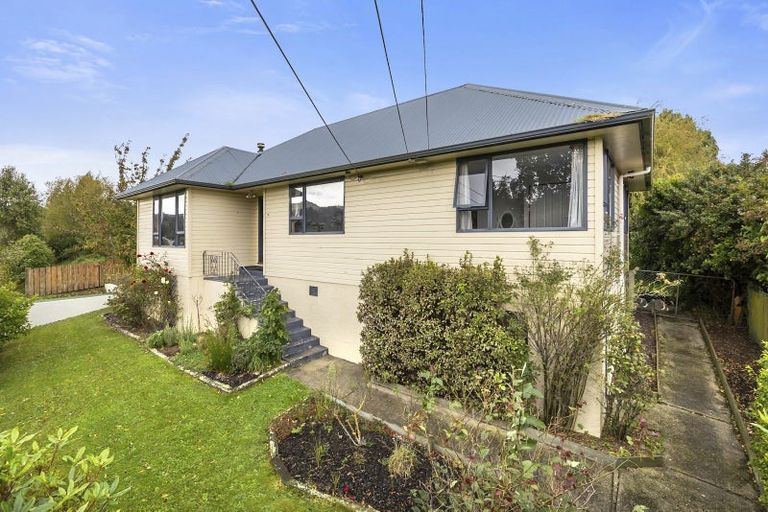 Photo of property in 37 Burgess Street, Green Island, Dunedin, 9018