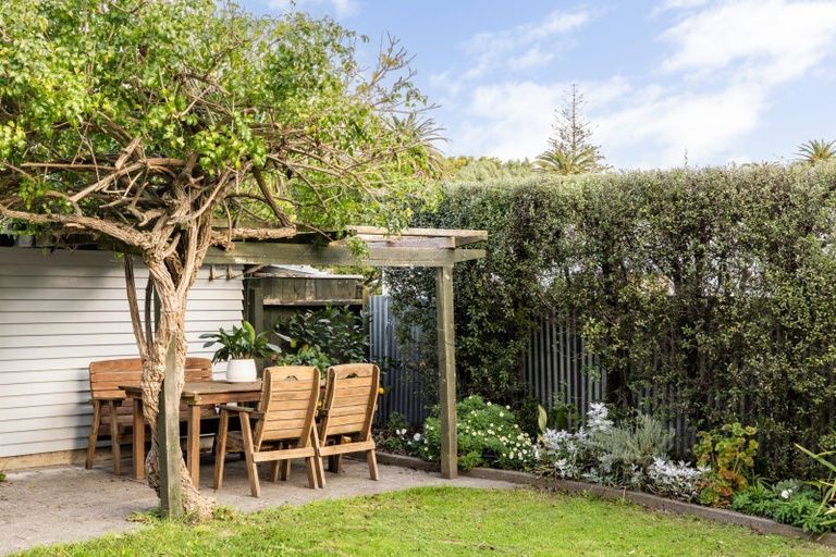 Photo of property in 2a Mckenzie Avenue, Marewa, Napier, 4110