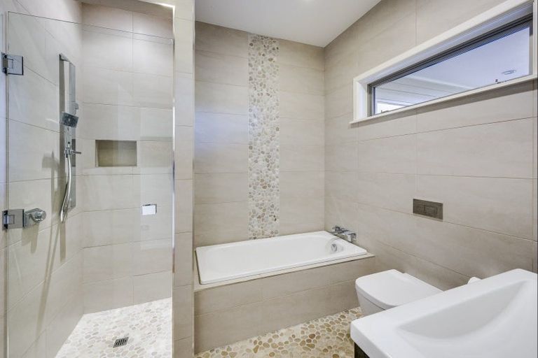 Photo of property in 292 Poraiti Road, Poraiti, Napier, 4182