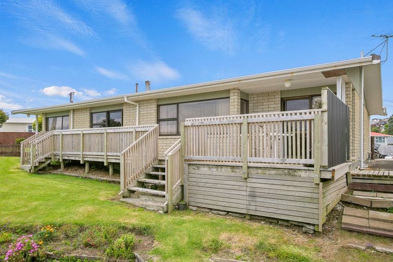 Photo of property in 15 Lydford Place, Spotswood, New Plymouth, 4310