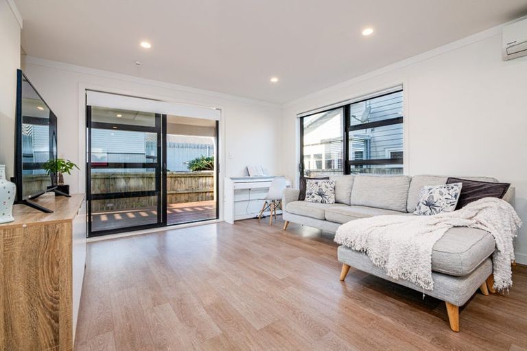 Photo of property in 1/31b Garelja Road, Henderson, Auckland, 0612