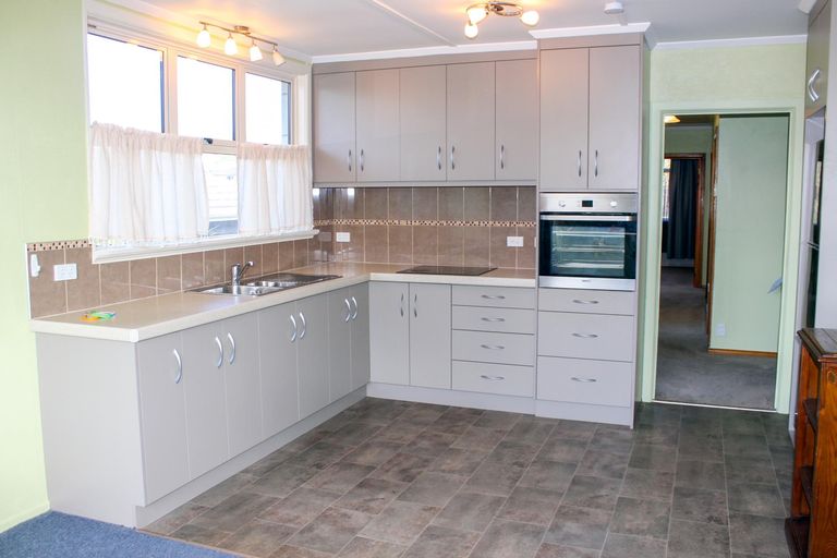 Photo of property in 6 Queens Crescent, Oamaru, 9400