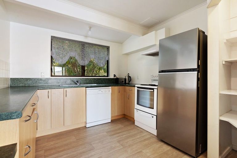 Photo of property in 1 Von Place, Fernhill, Queenstown, 9300