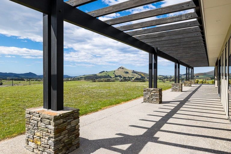 Photo of property in 220 Taieri Peak Road, Meadowbank, Palmerston, 9481