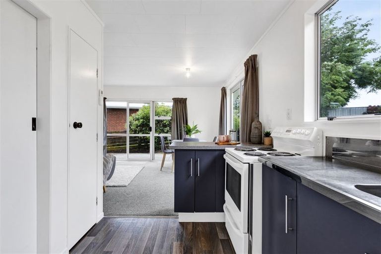 Photo of property in 18 Culzean Grove, Bell Block, New Plymouth, 4312