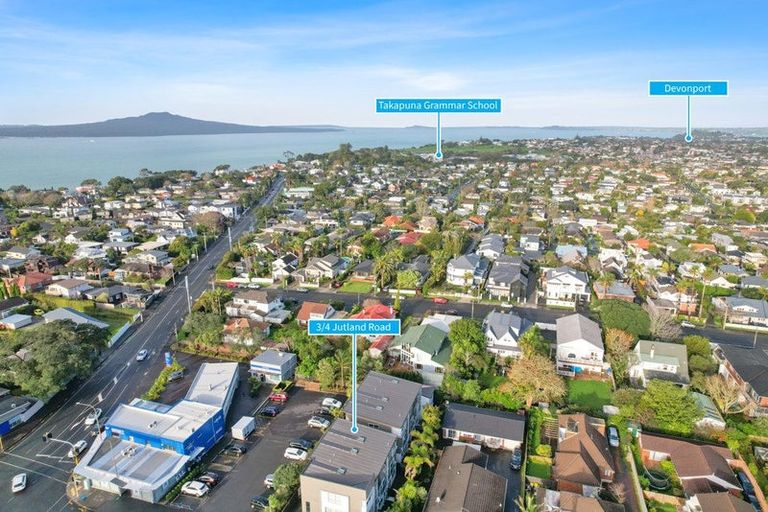 Photo of property in 3/4 Jutland Road, Hauraki, Auckland, 0622