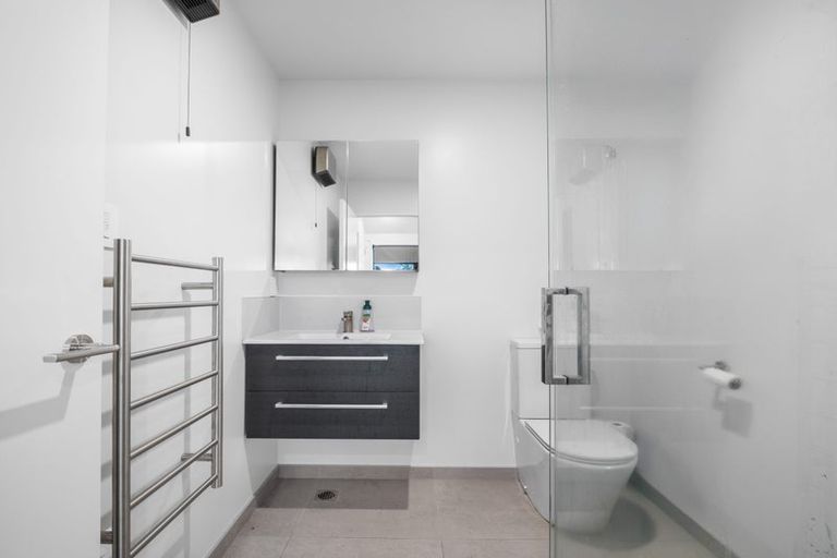 Photo of property in 17/27 New Brighton Road, Shirley, Christchurch, 8061