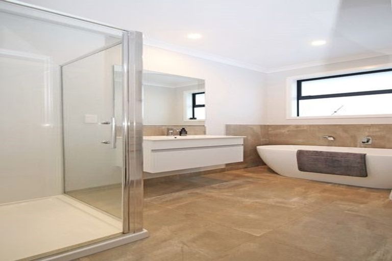 Photo of property in 11 Moira Close, Welcome Bay, Tauranga, 3175