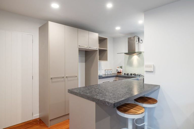 Photo of property in 65c Cleveland Street, Edgeware, Christchurch, 8013