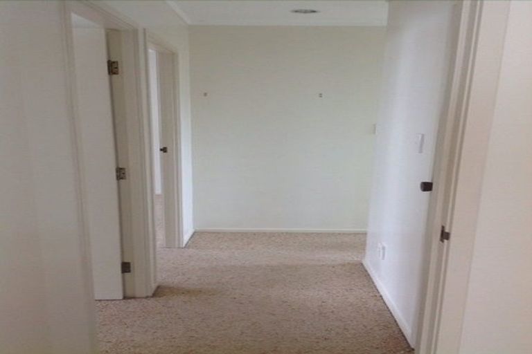 Photo of property in 2/13 Alexander Street, Papakura, 2110